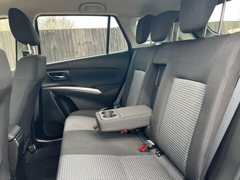 Suzuki S-Cross MOTION BOOSTERJET MHEV 32