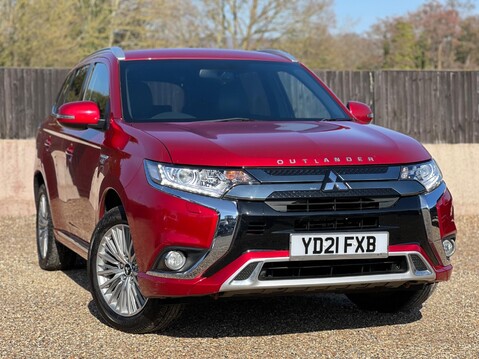 Mitsubishi Outlander PHEV DYNAMIC 1