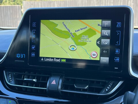 Toyota C-HR EXCEL 12