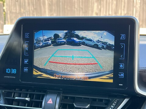 Toyota C-HR EXCEL 23