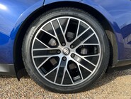 Porsche Taycan BASE 4