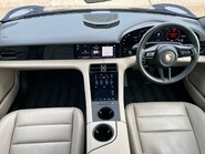 Porsche Taycan BASE 10