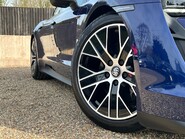 Porsche Taycan BASE 13