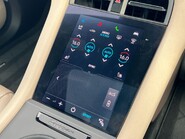 Porsche Taycan BASE 27