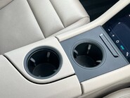 Porsche Taycan BASE 29