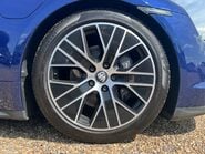 Porsche Taycan BASE 4