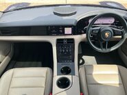 Porsche Taycan BASE 10