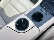 Porsche Taycan BASE 31