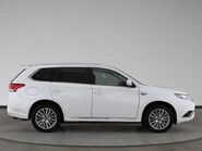 Mitsubishi Outlander PHEV DESIGN 4