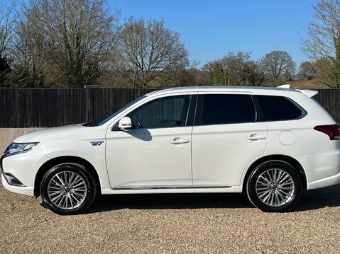 Mitsubishi Outlander PHEV DYNAMIC SAFETY 6