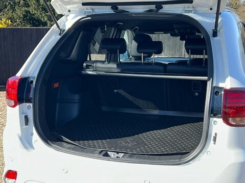 Mitsubishi Outlander PHEV DYNAMIC SAFETY 35