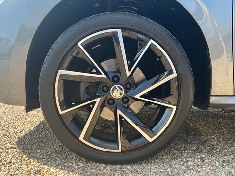 Skoda Kamiq MONTE CARLO TSI DSG 4