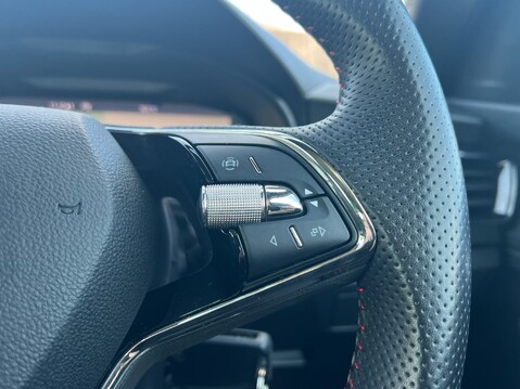 Skoda Kamiq MONTE CARLO TSI DSG 28