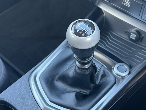 SsangYong Tivoli EX 21