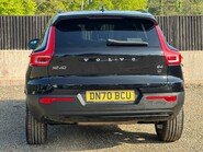 Volvo XC40 B4 R-DESIGN PRO MHEV 8