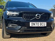 Volvo XC40 B4 R-DESIGN PRO MHEV 16