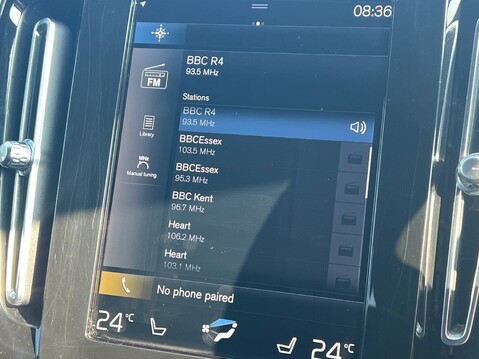 Volvo XC40 B4 R-DESIGN PRO MHEV 22