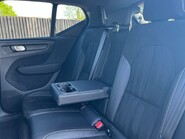 Volvo XC40 B4 R-DESIGN PRO MHEV 34