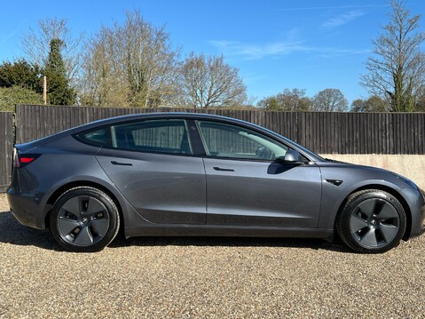 Tesla Model 3 STANDARD RANGE PLUS 5