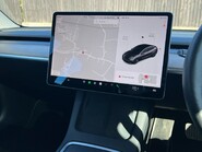 Tesla Model 3 STANDARD RANGE PLUS 12
