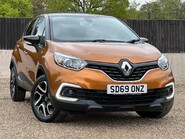 Renault Captur ICONIC TCE 1