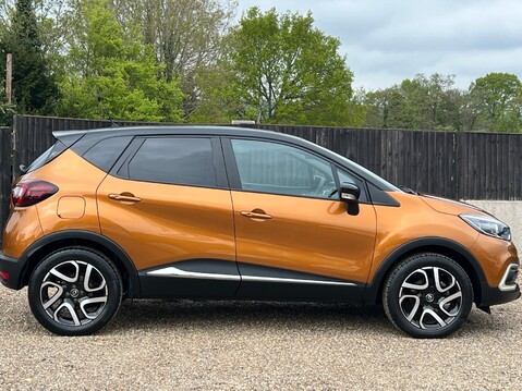 Renault Captur ICONIC TCE 5
