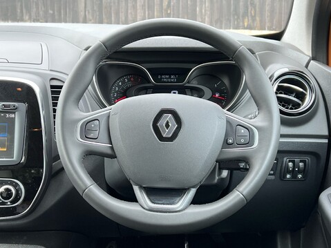 Renault Captur ICONIC TCE 33