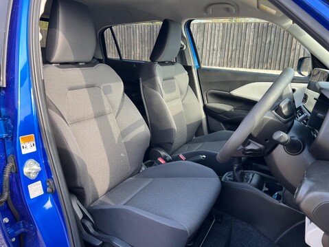 Suzuki Swift MOTION 3