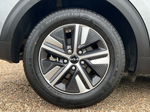 Kia Niro 2 4