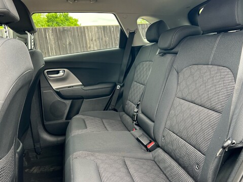 Kia Niro 2 9