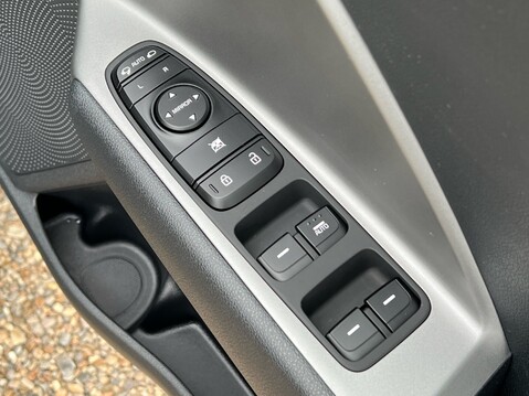 Kia Niro 2 31