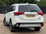 Mitsubishi Outlander EXCEED 2
