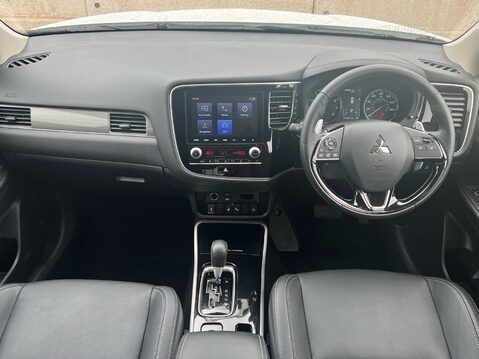 Mitsubishi Outlander EXCEED 10