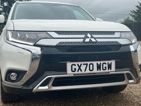 Mitsubishi Outlander EXCEED 16