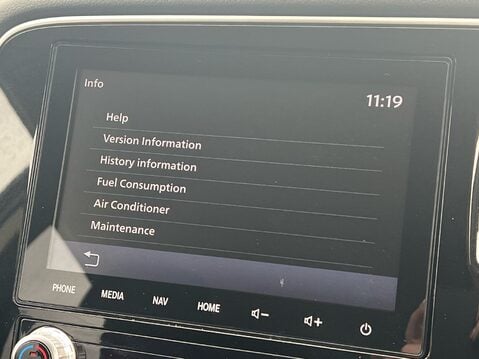 Mitsubishi Outlander EXCEED 23