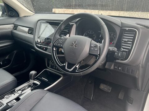 Mitsubishi Outlander EXCEED 34