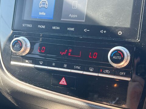 Mitsubishi Outlander DESIGN 24