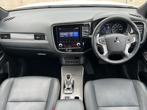 Mitsubishi Outlander PHEV DYNAMIC SAFETY 10