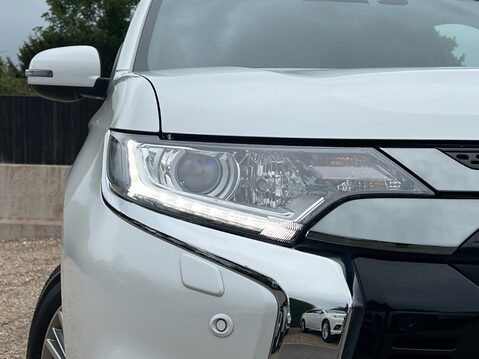 Mitsubishi Outlander PHEV DYNAMIC SAFETY 14