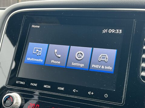 Mitsubishi Outlander PHEV DYNAMIC SAFETY 18