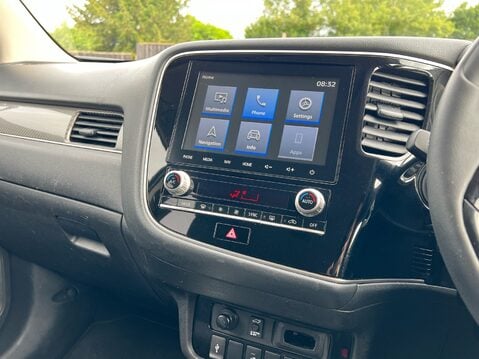 Mitsubishi Outlander EXCEED 12