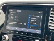 Mitsubishi Outlander EXCEED 19