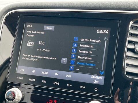Mitsubishi Outlander EXCEED 19