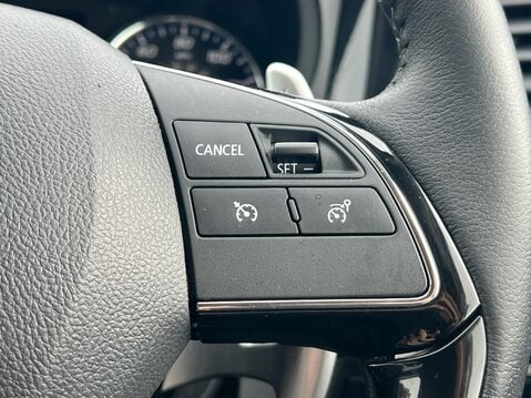 Mitsubishi Outlander EXCEED 30