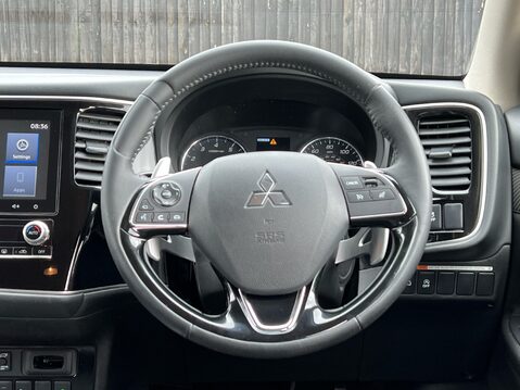 Mitsubishi Outlander EXCEED 35