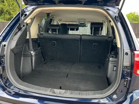 Mitsubishi Outlander EXCEED 37
