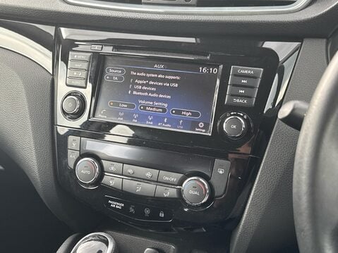 Nissan Qashqai DIG-T ACENTA PREMIUM DCT 12