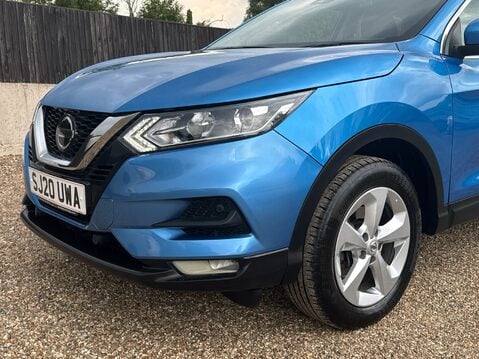 Nissan Qashqai DIG-T ACENTA PREMIUM DCT 17