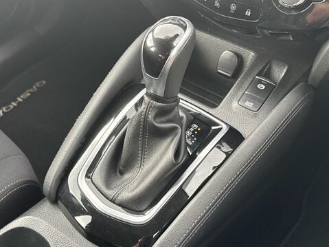 Nissan Qashqai DIG-T ACENTA PREMIUM DCT 26