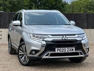 Mitsubishi Outlander EXCEED 1